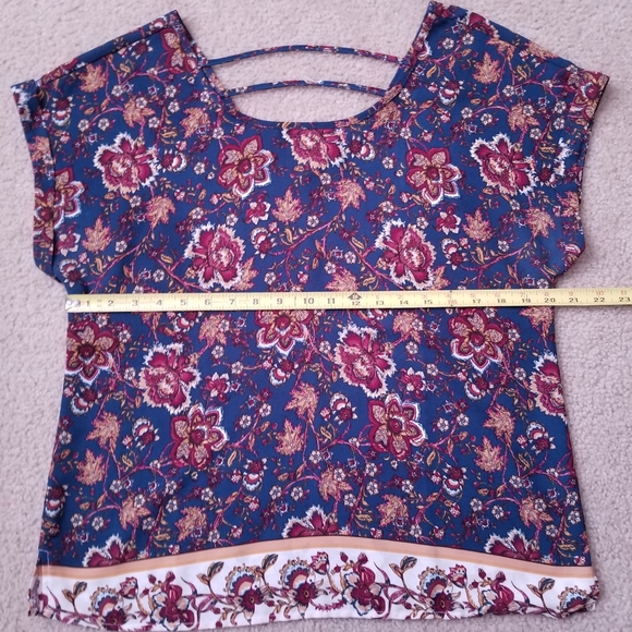 Dark Floral Scoop Neck Teal Green and Brown Short Sleeve Top - Picture 6 of 11